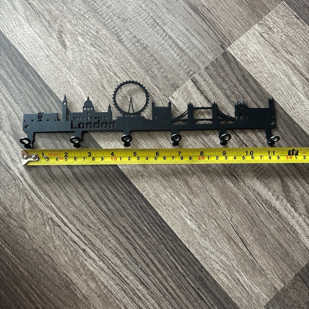 London Skyline metal Key Holder for wall. 11.5" long. Souvenir gift - Picture 7 of 8